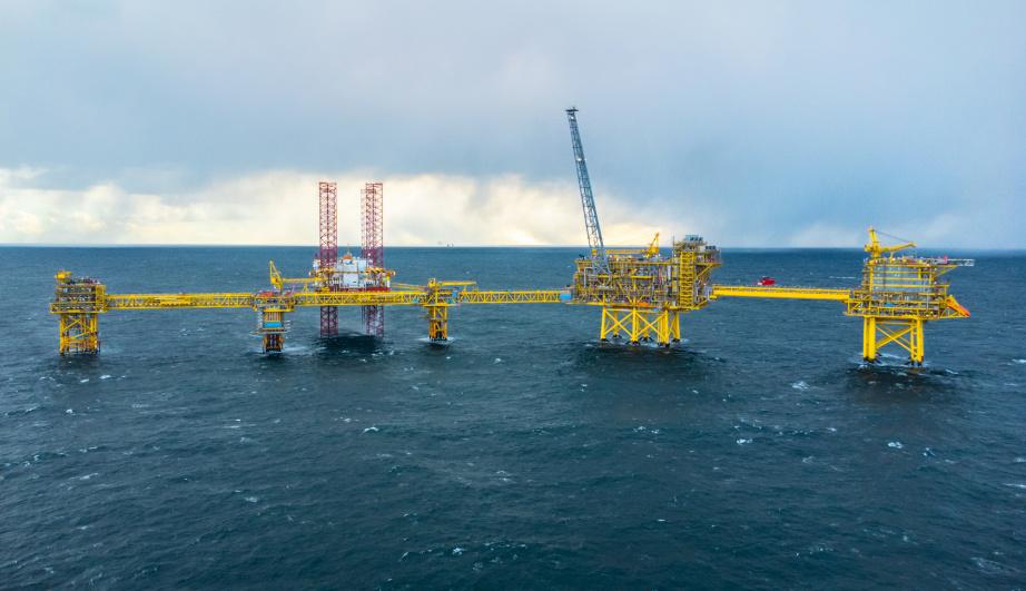 plateforme gazière offshore de Tyra en mer du Nord - voir description ci-après